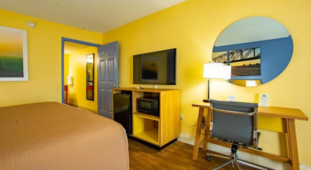 Номер Standard Days Inn by Wyndham Carlisle