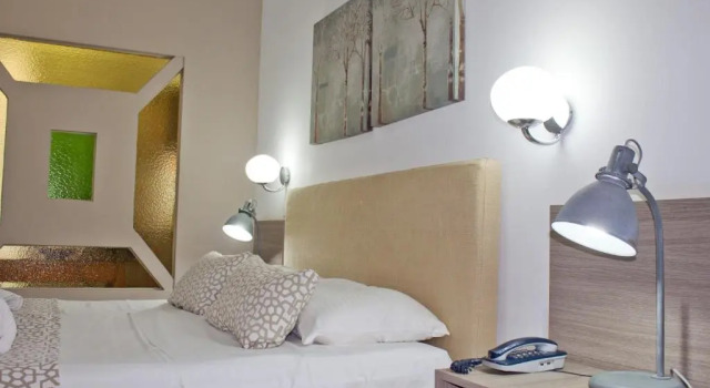 Hotel Christina, Забронировать Отель Ханья периферийная единица Ханья