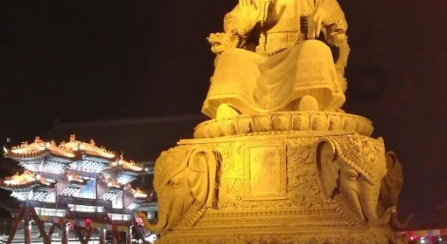 Hohhot Longyuan Business Hotel, Book Hotel Hoteller i Saihan med parkering, Parkering