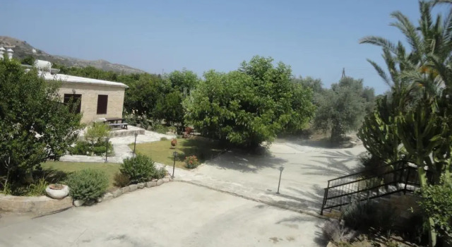 Monolocale Spanos House