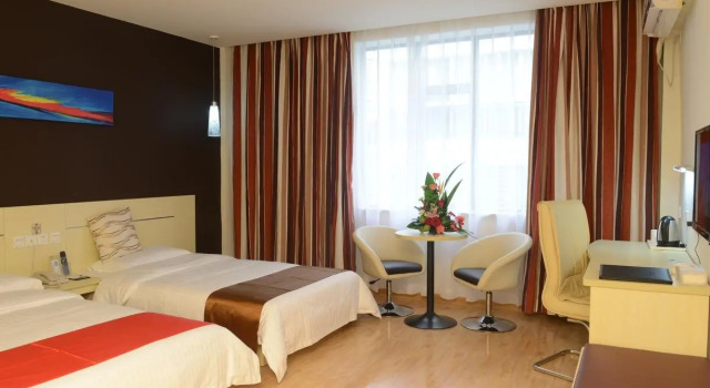 Shangke Excellent Express Hotel Yangshuo Impression Branch, Prenota Hotel Yangshuo Guangxi