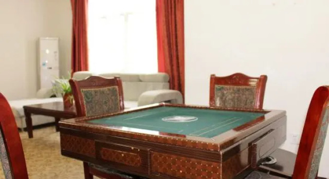 Люкс Deluxe Yuzhou Business Hotel