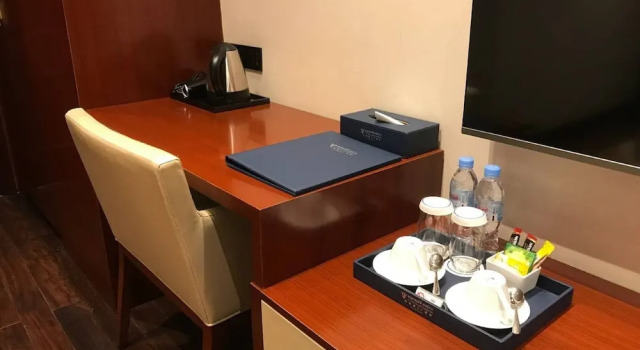 Одноместный номер Deluxe с видом на город V V Hotel Battambang
