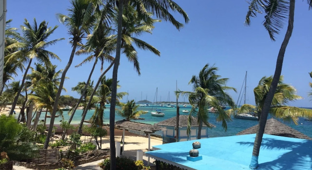Номер Standard Anchorage Yacht Club Hotel