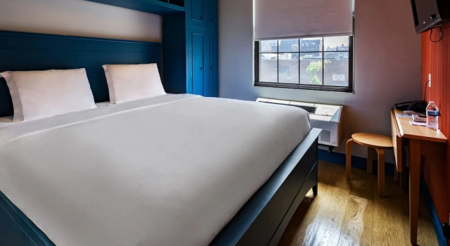 Двухместный номер Standard Essence hotel