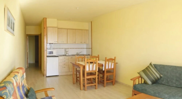 Apartamentos Club-Torre-Vella-24, Buchen Sie Ferienwohnung Tor Katalonien