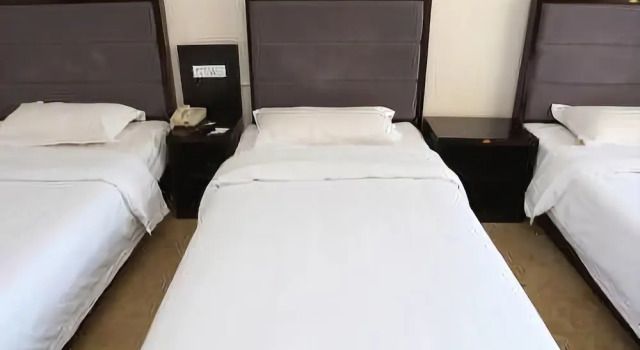 Super 8 Hotel