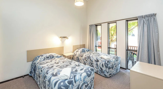 Номер Standard Riverside Motel