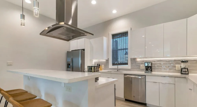Номер Standard Modern Townhouse across Lafitte Greenway