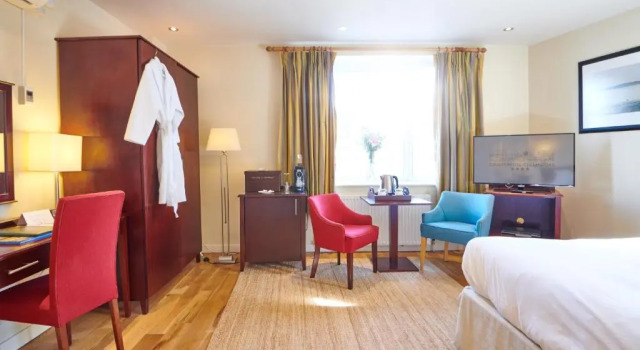 Номер Premium County Hotel