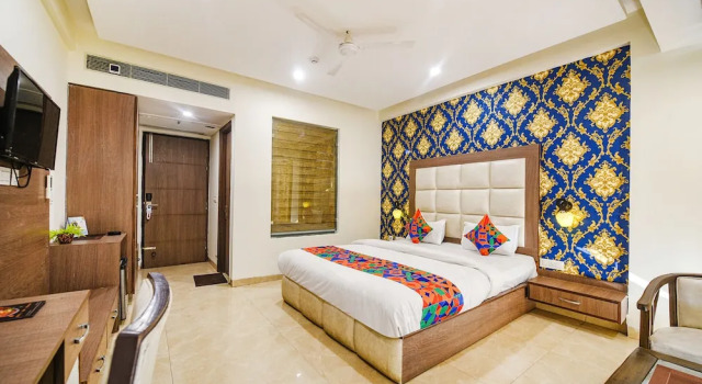 Hotel Viraj Inn