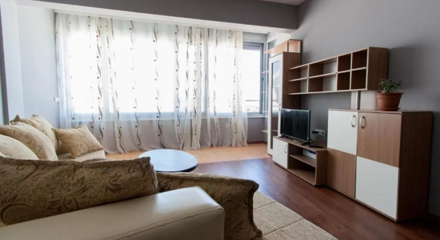Art I Apartments