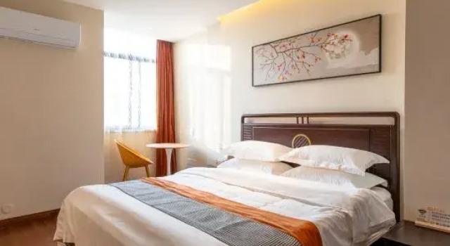Люкс Deluxe Huanxi Homestay (Xinyang High-Speed Railway Station)