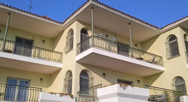 Duplex Gerakini Apartment With Pool, Book Apartment Gerakini 