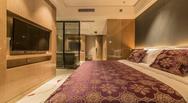 Excel Hotel