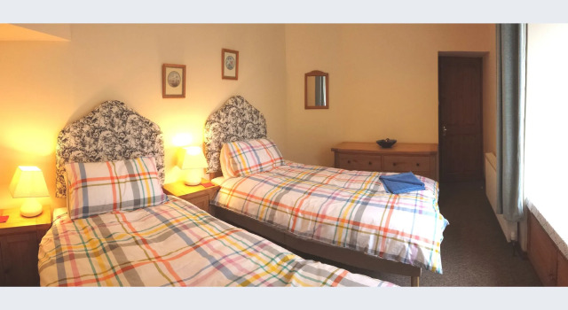 Darwin Cottage Self Catering in Elgin, Забронировать Дом для отпуска Отели Элгин с парковкой, рядом с Relax, Парковка