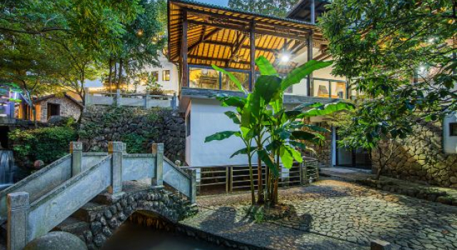 Anji Shuiwanwan Summer Viewing · North Latitude 30° Rafting Resort Coffee B&B, Prenota Bed & breakfast Huzhou Zhejiang