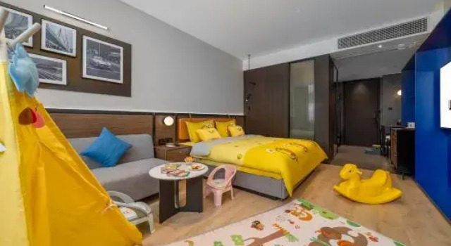 Семейный тент U FUN HOTEL(Yulin RT-Mart Store)