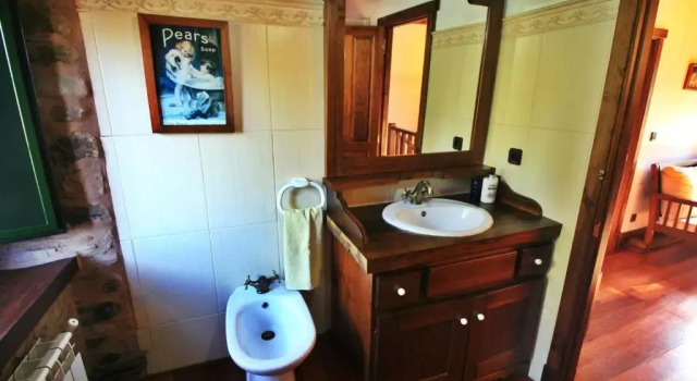 Casona de Lubre, Забронировать Отель Бергондо 