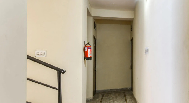 Oyo 66407 Hotel Volvo Inn, Забронировать Отель Отели штата Раджастхана с парковкой, Парковка