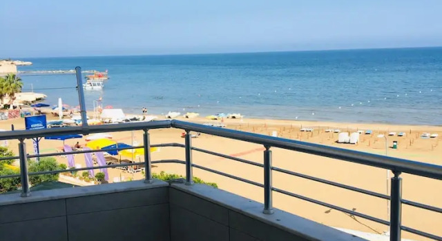 Четырёхместный номер Standard с балконом и с видом на море Seymen Hotel