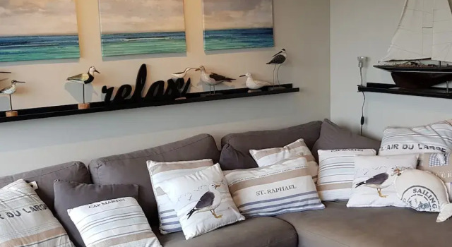 Wonderful Apartment in St Pere Pescador With Communal Pool