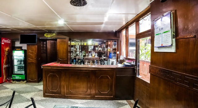 OYO 239 Hotel Kuti