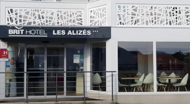 Brit Hotel Les Alizes, Забронировать Отель Порник Loire-Atlantique, рядом с Казино Порника