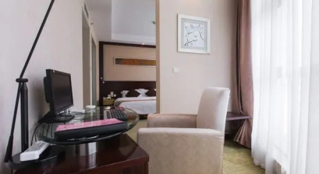 Wujiang Mingzhu Hotel, Prenota Hotel Hanjia Chongqing