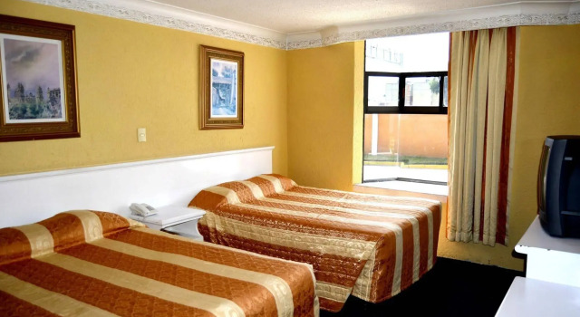 Hotel San Jeronimo Inn, Rezerwuj Hotel Hotele w Toluca z parkingiem, Parking