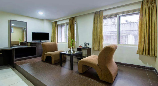 Treebo Trend La Paradise, Pune
