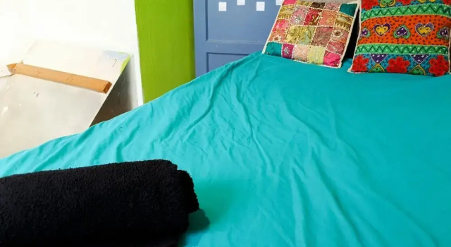 Room in Guest Room - Cozy Double Room in Leicester