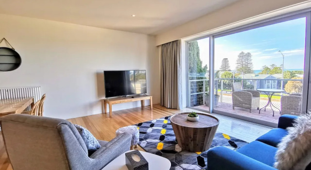 Апартаменты с видом на океан Phoenix Apartments