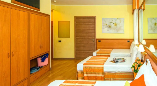 Четырёхместный номер Standard Hotel Al Prater