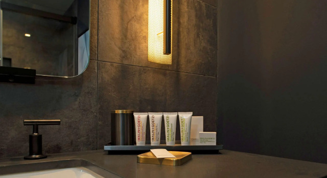 Двухместный люкс The Lloyd Stamford, Tapestry Collection by Hilton