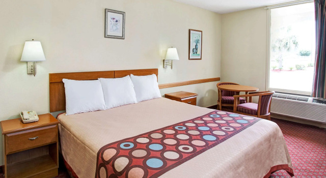 Super 8 by Wyndham Walterboro, Reserva ahora Posada u hostería Walterboro Lowcountry