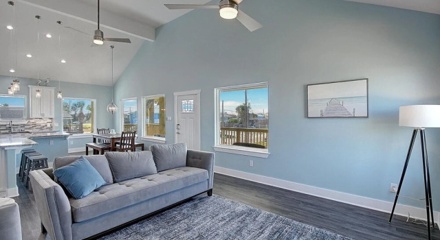 The Beach House 3 Bedroom Home by Redawning