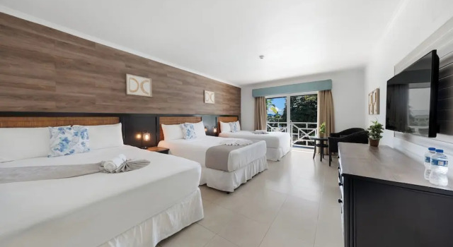 Семейный номер Standard с балконом Playa Blanca Beach Resort - All Inclusive