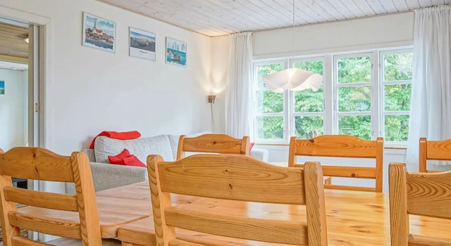 Modern Holiday Home in Hasle With Sprawling Gardens, Reserva ahora Hotel Hasle Bornholm