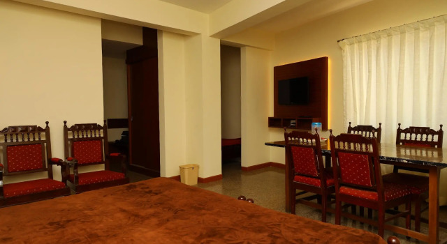 Люкс Hotel Charring Cross