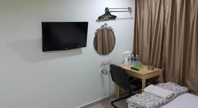 Номер Economy First and New Star Hotel