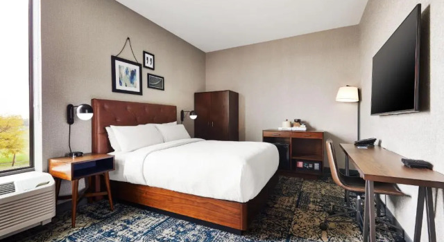 Двухместный номер Standard Four Points by Sheraton Chicago Westchester/Oak Brook