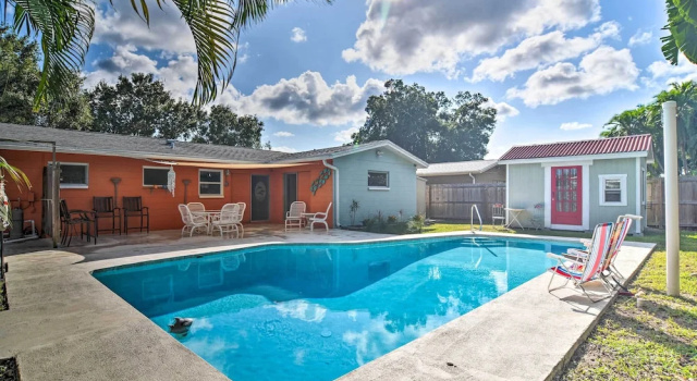 Коттедж 6 Mi to Beaches: Seminole Retreat w/ Pool