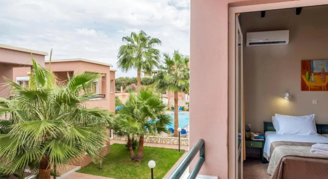 Theos Holidays Apartments
