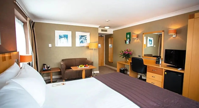 Номер Executive Holiday Inn A55 Chester West by IHG