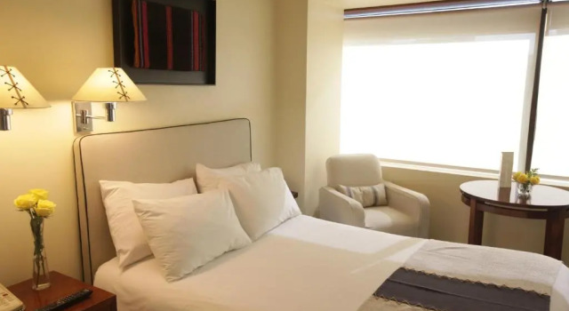Трёхместный номер Standard Almacruz Hotel