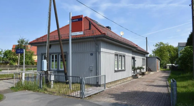 Bahnhof Laussnitz, Book Apartment  