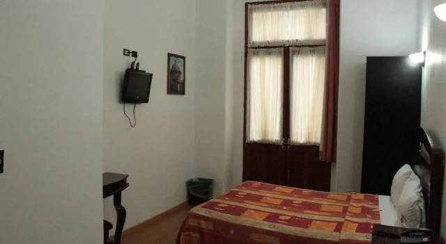 Номер Standard с балконом Hotel La Alhondiga