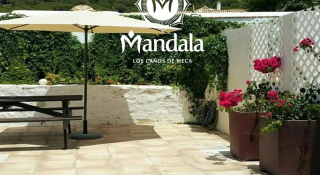 Бунгало с видом на сад Mandala Bungalows