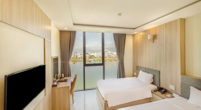 Номер Deluxe с видом на озеро Lake View Hotel